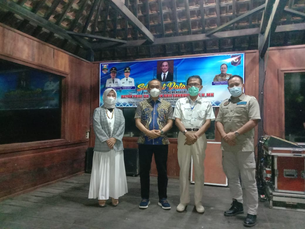 Ramah Tamah Bupati Pesisir Barat pada Kunker Bapak Dirjen Dukcapil Kemendagri.jpeg